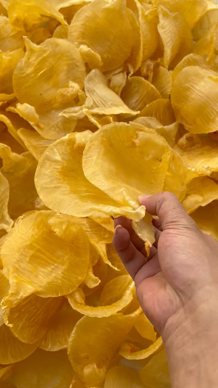 精选湛江赤嘴,一斤12-13头,个个超级漂亮,口感非常不错,湛江赤嘴也是算上名贵鱼胶