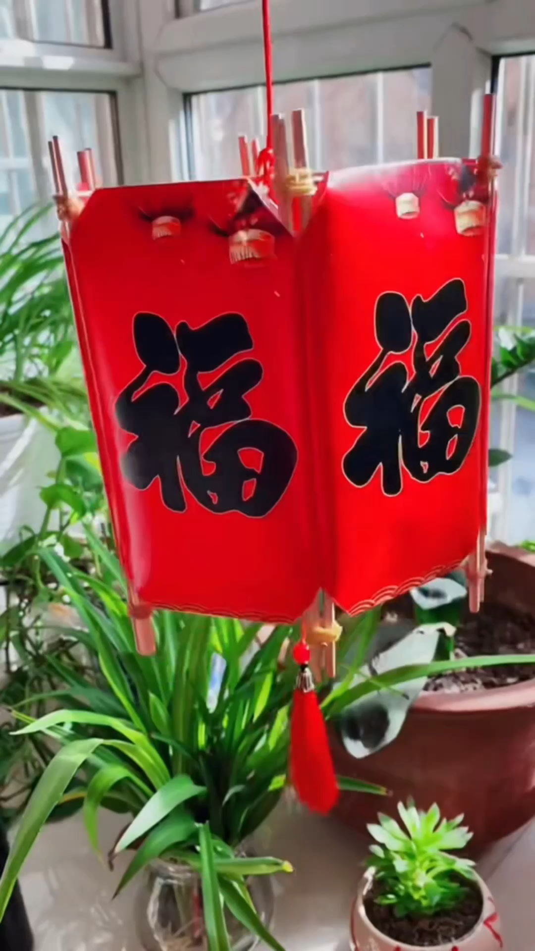 用过年剩下的红包做个中秋节,国庆节手工灯笼吧#中秋节手工灯笼 #国庆节手工