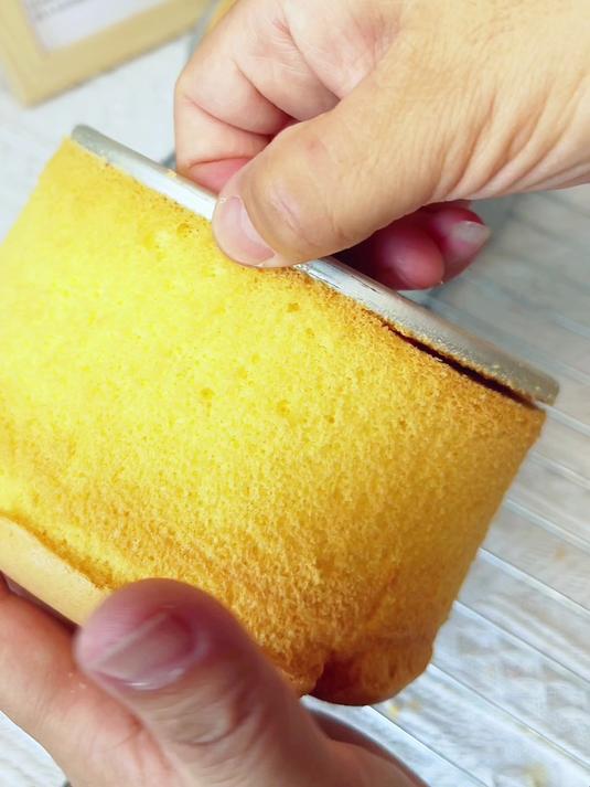 零失败的云朵鲜奶蛋糕，家里有烤箱的一定要