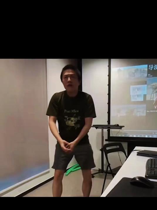 饺子在家啃老三年,赚到了三辈子花不完的钱!