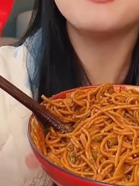 热干面传统工艺制作,还原老汉口味