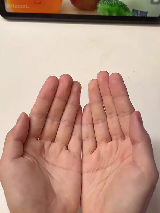 把蔬菜精灵捏进了相框里～｜超轻粘土 这次又是治愈解压的粘土画频道