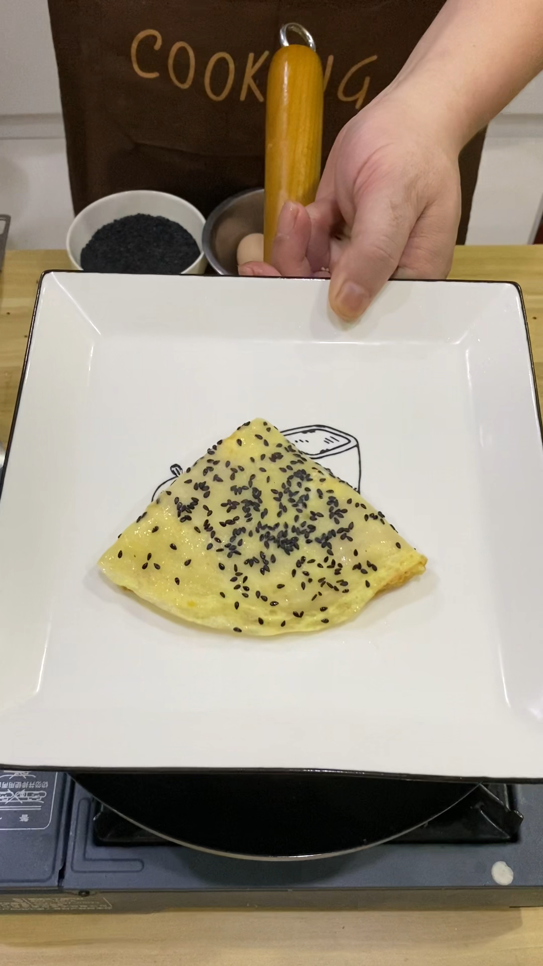 早餐芝麻鸡蛋饼神仙做法!