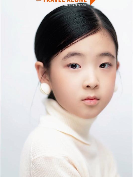 终究追不过时间,鸡腿姑娘长大了