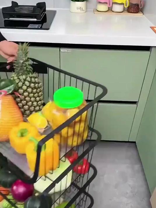 蔬菜堆着占水槽旁空间?置物架!架起收纳不挡事