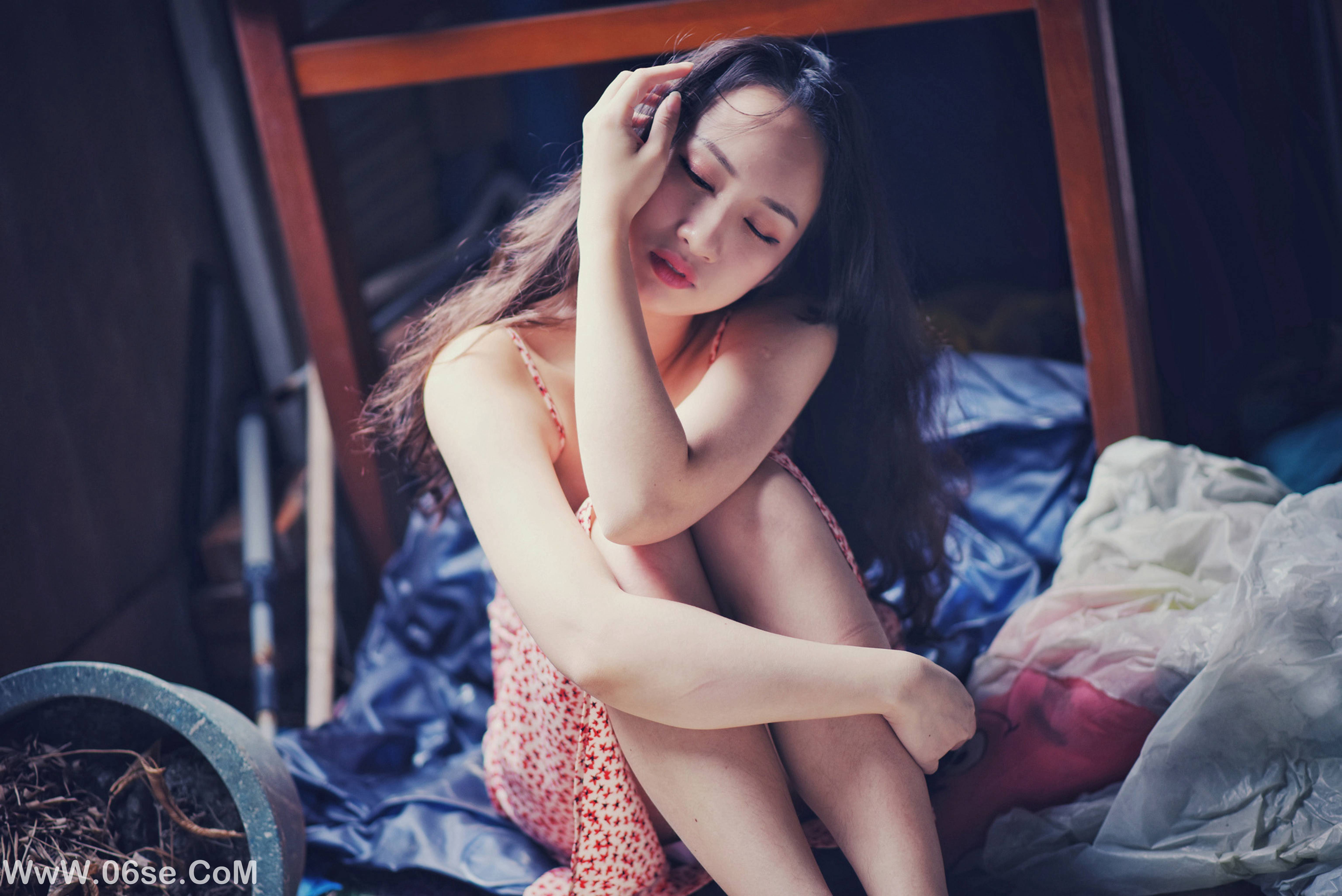 图片[28]-制服の女生 NO.006 岑晴晴 慵懒的性感[52P419M]-六色网