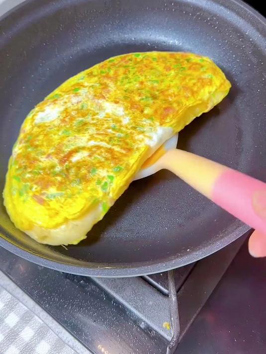 青椒火腿饼 简单好吃 青椒鸡蛋饼做法