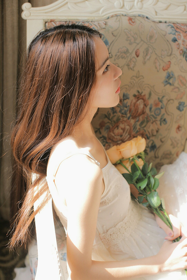 图片[6]-鲜花，阳光和少女-六色网