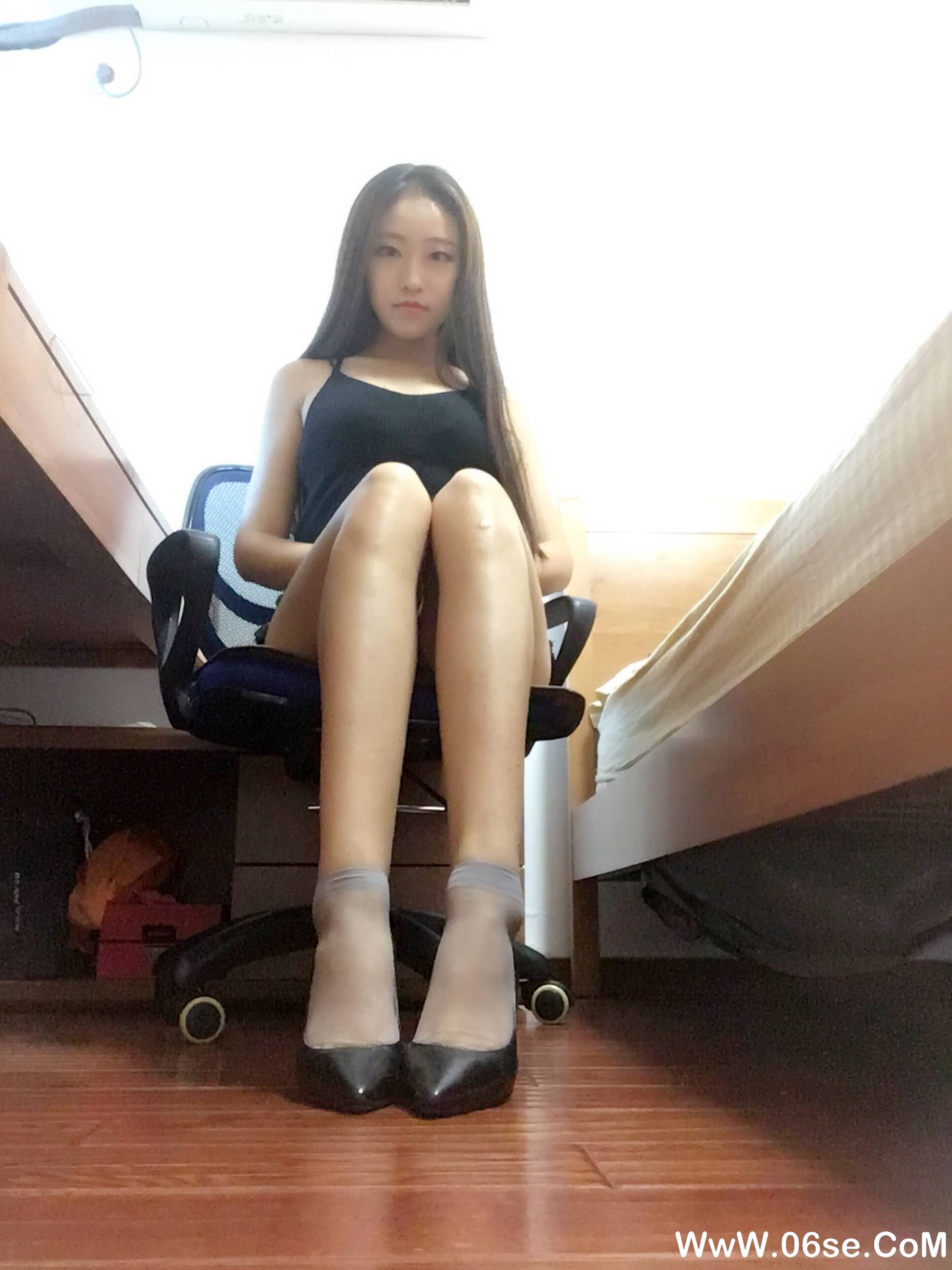 图片[65]-学妹校园寝室短丝系列010期 曾雨柔[96P290M]-六色网