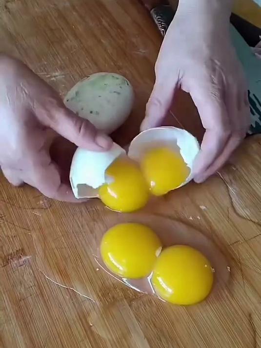 鸭蛋各各是双黄的