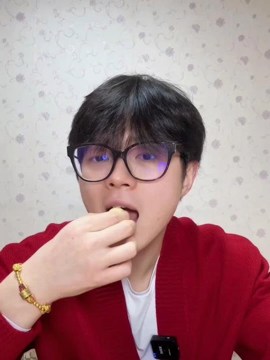 我们全家都爱吃的软心巧克力!红金配色超有节日氛围感!
