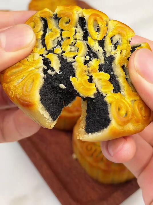 黑豆沙月饼用柴火制,传统做法放心吃