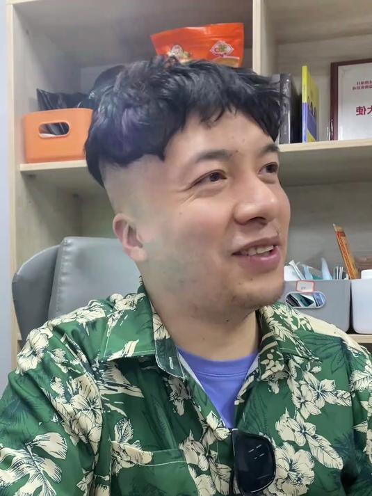 传统手工制作面包,现做现发,不含防腐剂添加剂,是小时候的面包