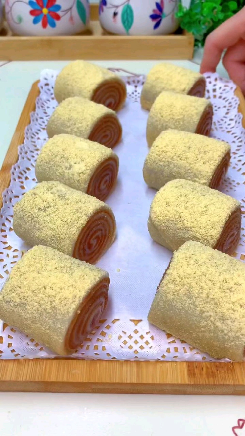 北京叫驴打滚,东北叫豆面卷,你们那里叫什么