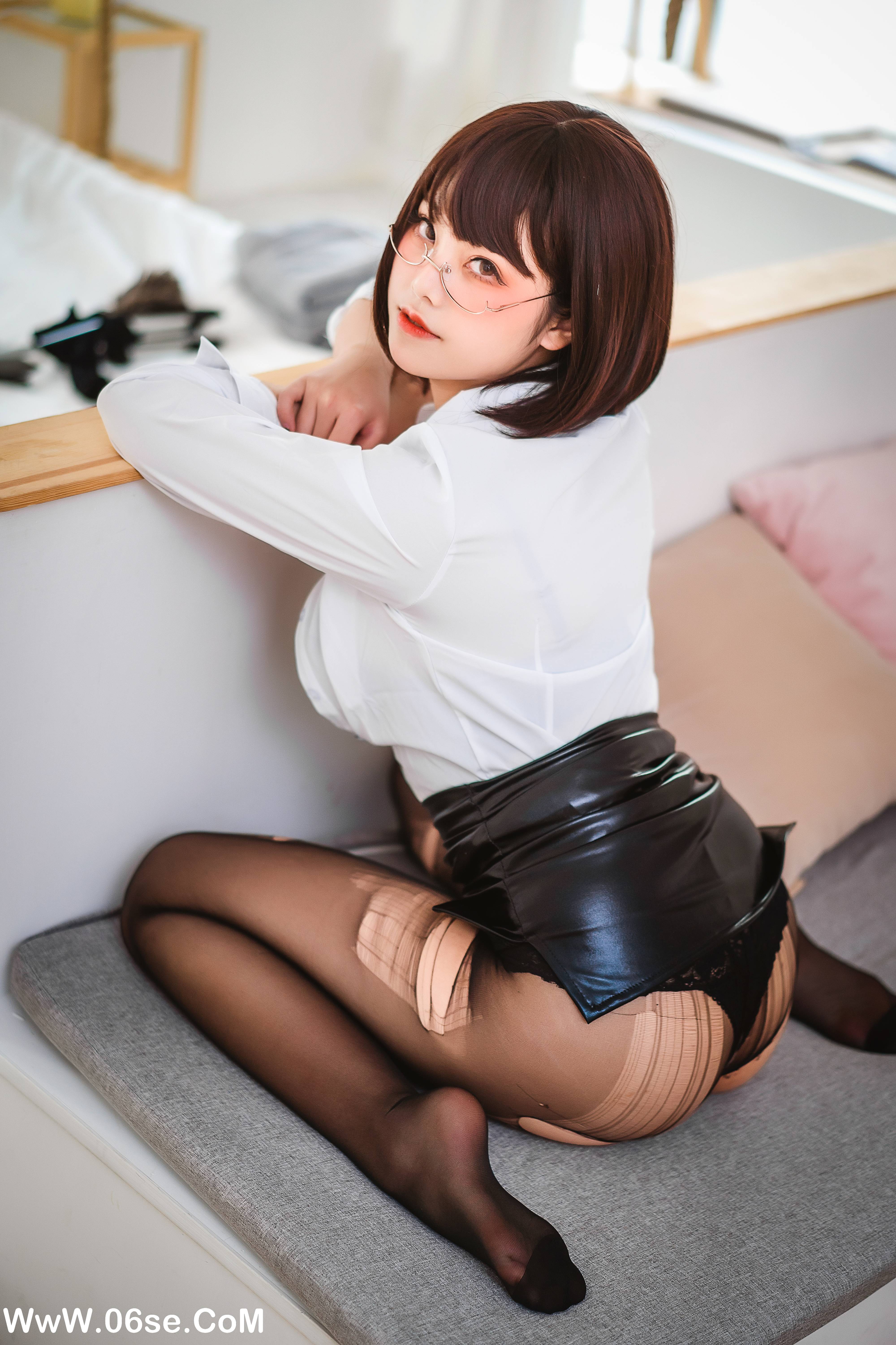 图片[24]-蜜汁猫裘 NO.057 – 醉OL [52P698M]-六色网