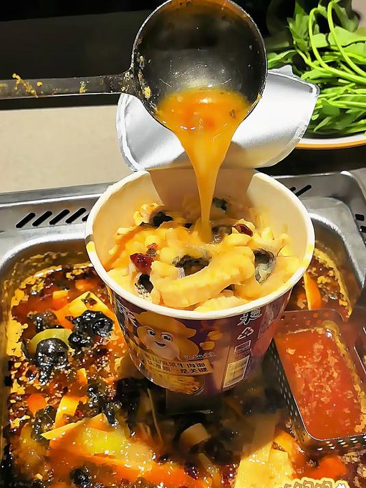 海底捞酸菜鱼坠绝吃法!