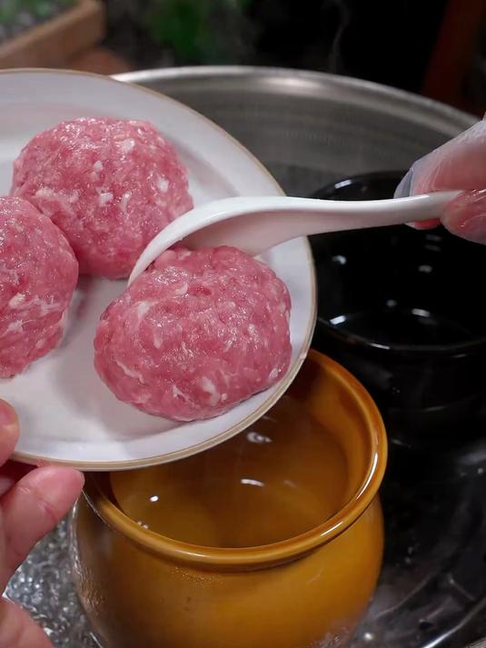 家里有孩子上学的，可以每周做几次这个瓦罐煨汤