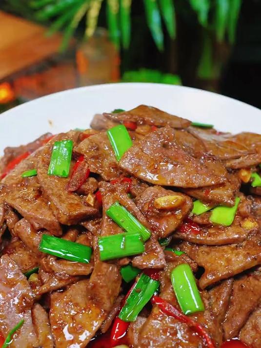 爆炒猪肝香辣下饭