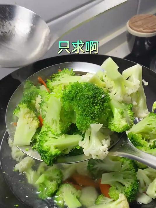 营养又好吃的家常菜 蒜蓉西兰花