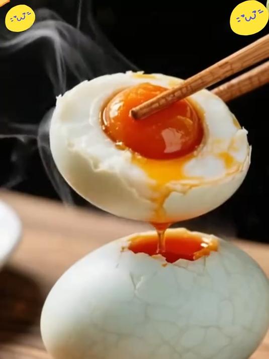 滩涂鲜养海鸭蛋,爆油沙软,每口都是大海鲜香