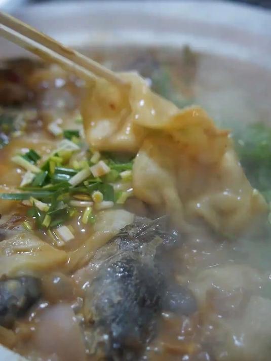 烧杂鱼 用砂锅做更好吃