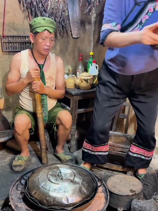 今天简单做一餐夏天蔬菜给老公吃,他说在农村连蔬菜都是好吃的