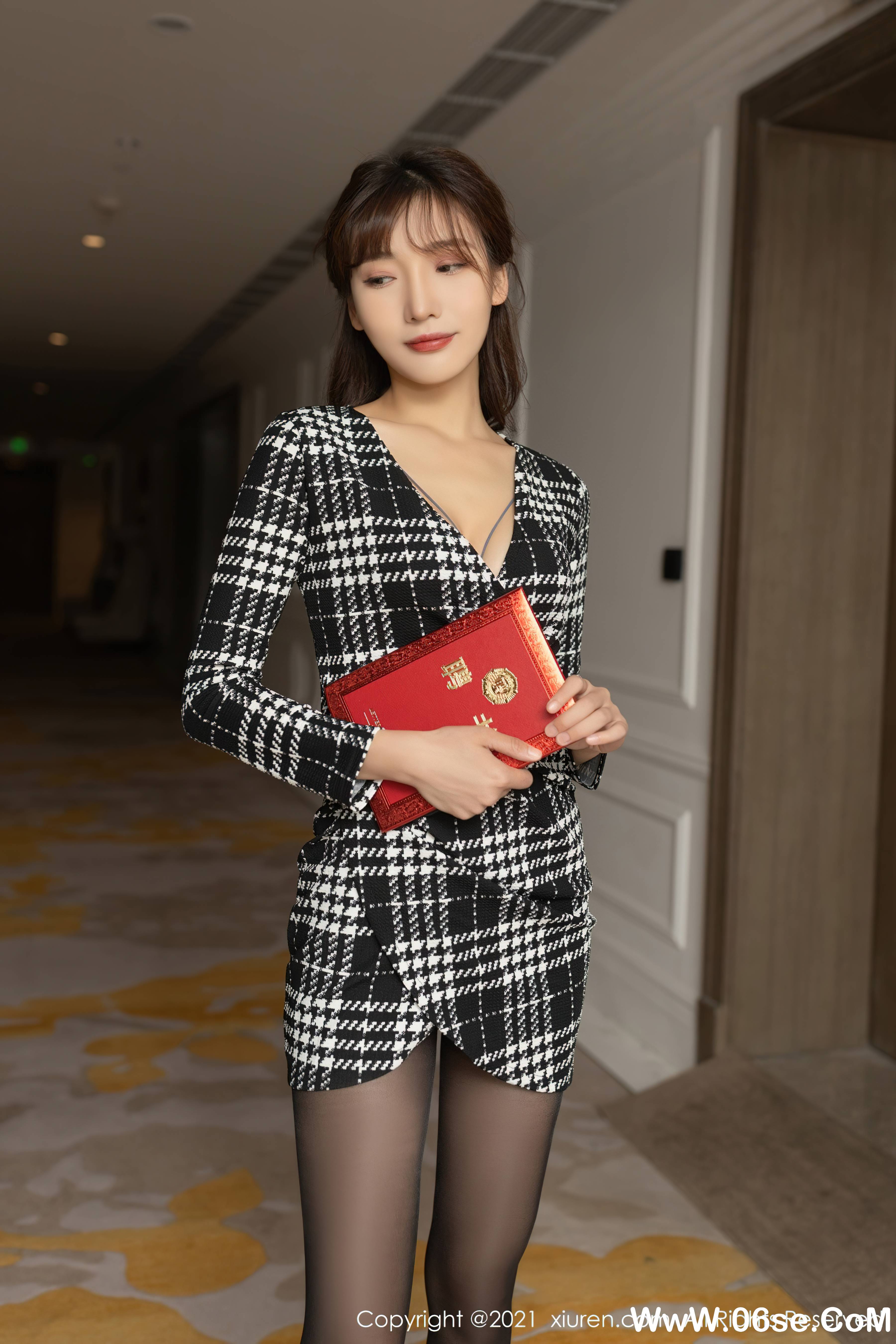 图片[3]-[XIUREN秀人网] 2021.12.02 NO.4292 陆萱萱[88+1P792M]-六色网