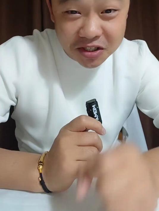 总有一群人他们买到酒的价格会比我们低很多,他们就是撸酒的神