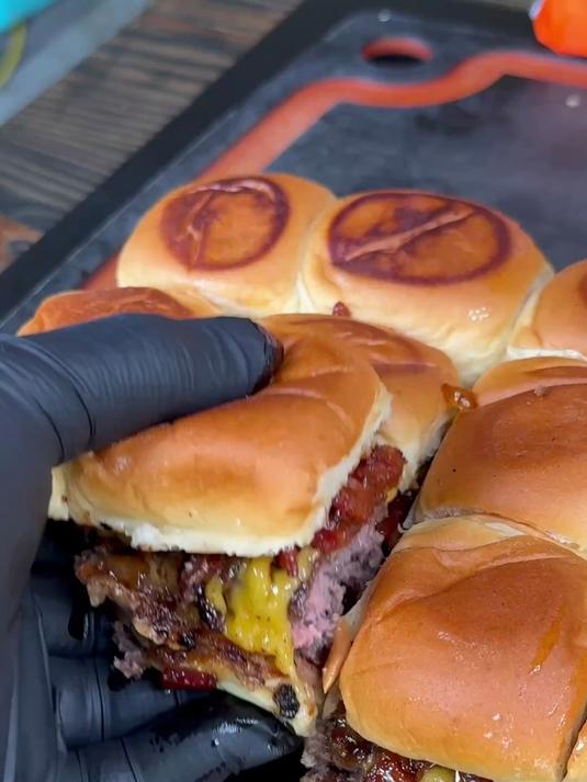 美食分享-培根果酱芝士汉堡滑块