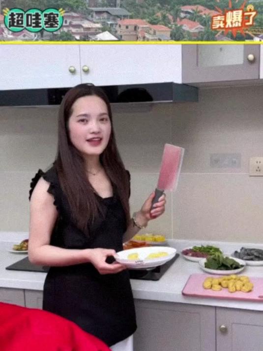 家里厨房比较小的,这款备菜架一定要试试!厨房空间立马翻倍