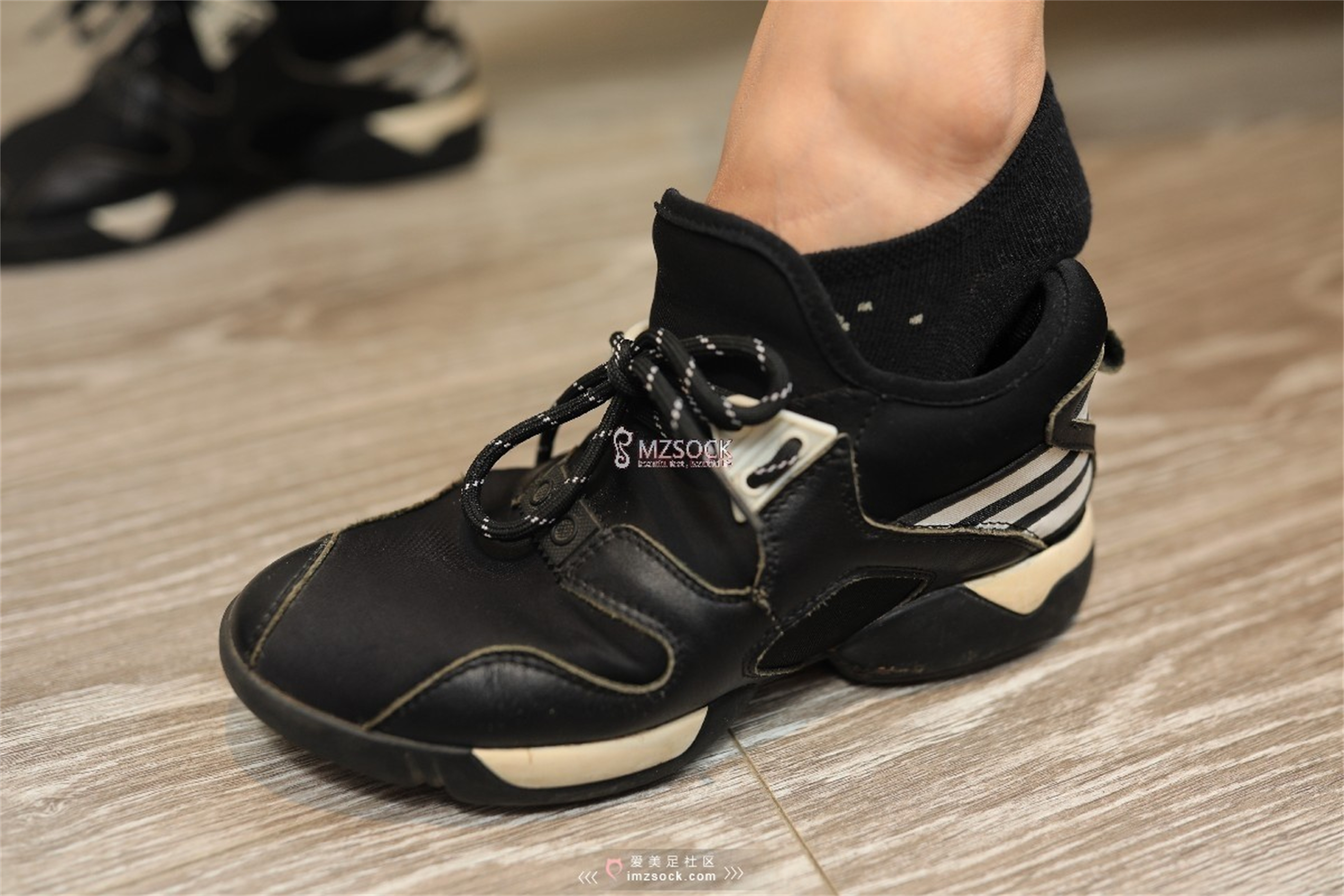 图片[50]-[MZSOCK]爱美足 NO.050 果儿[80P201M]-六色网