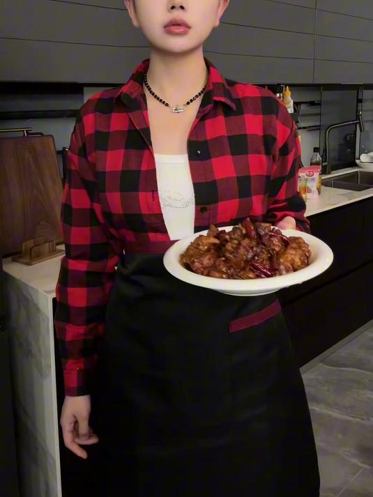 鲜掉眉毛的辣炒扇贝肉，家常做法超简单#美食#