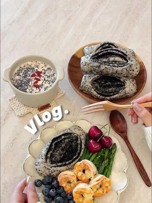 养气血中式早餐｜黑芝麻碱水馒头+鸡蛋牛奶醪糟