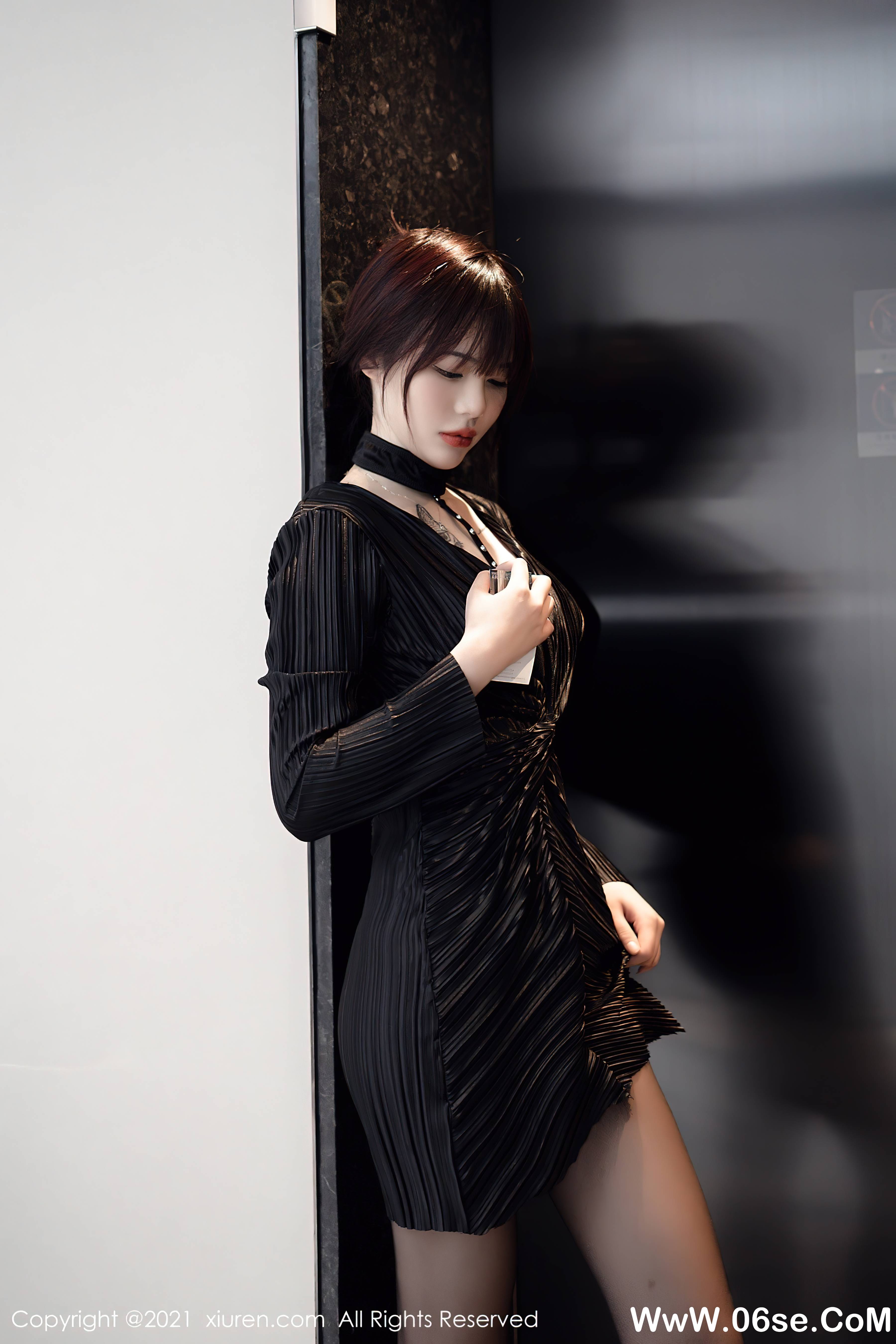 图片[8]-[XIUREN秀人网] 2021.10.19 NO.4080 Arude薇薇[70+1P732M]-六色网