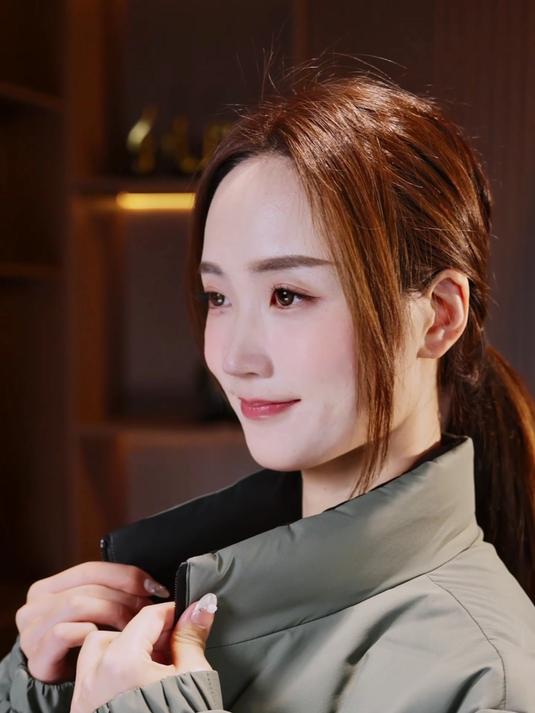 皮尔卡丹羽绒服甄选优质白鸭绒,轻盈保暖,时尚版型让你过冬无忧
