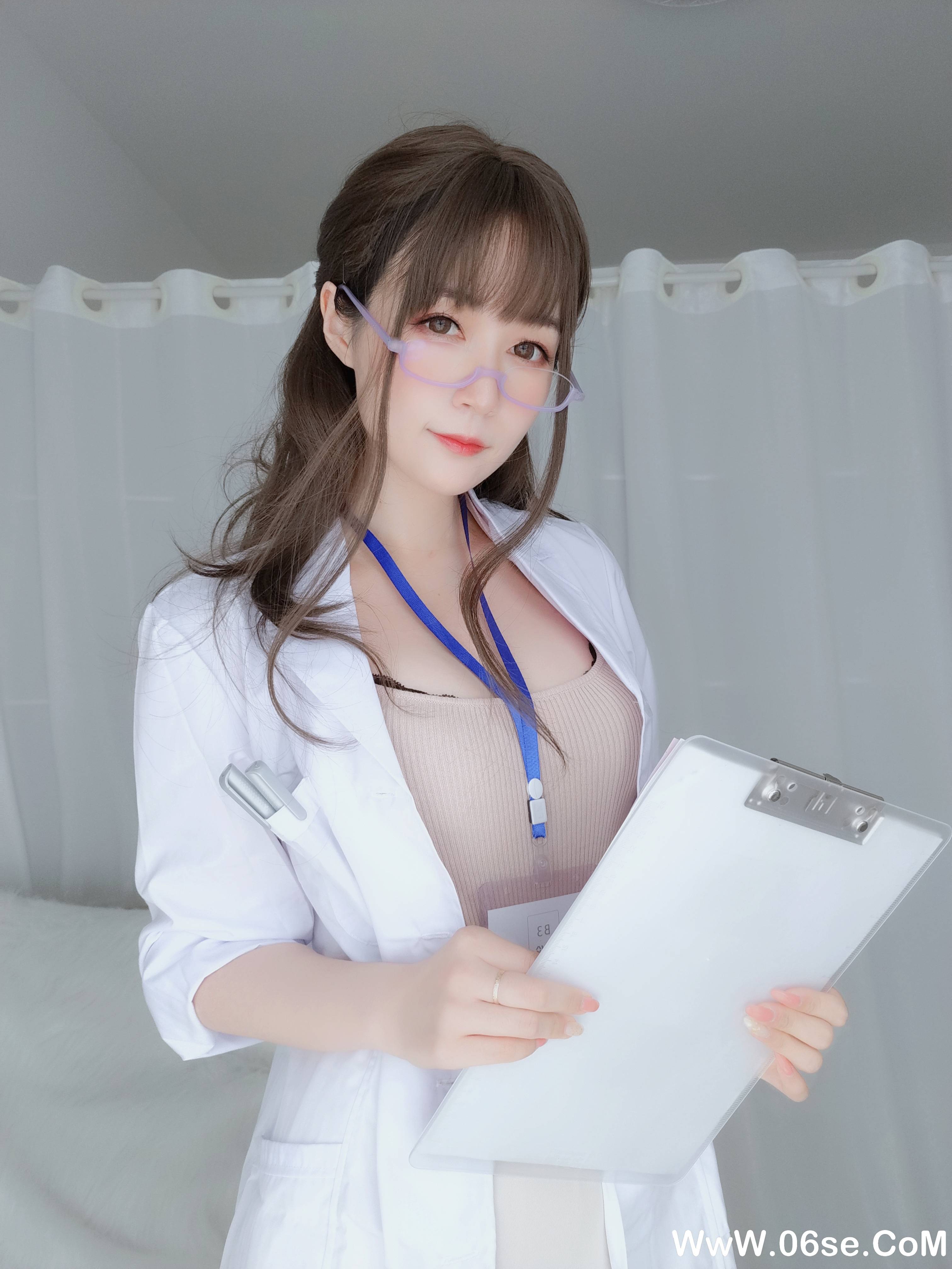 图片[58]-Coser小姐姐白银 NO.060 – 私人医生[159P+6V1.03G]-六色网