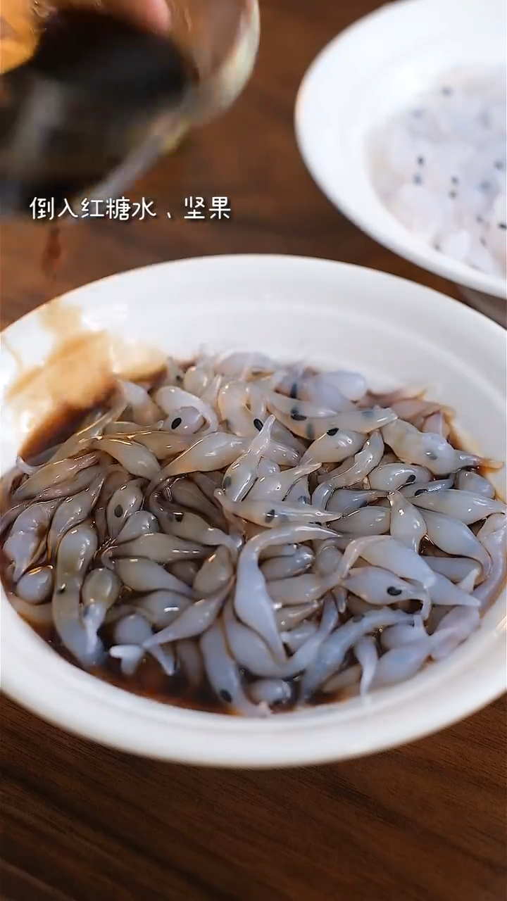 外面8块一碗的凉虾,在家做成本不到两块,干净卫生还实惠,学会可以摆摊了
