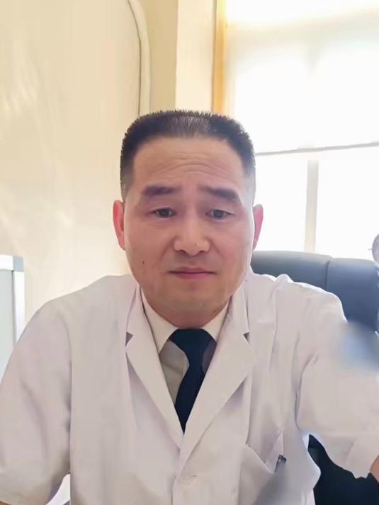 一分钟了解面肌痉挛最典型的症状表现！#面部痉挛##面部抽搐##脸抽动怎么办#
