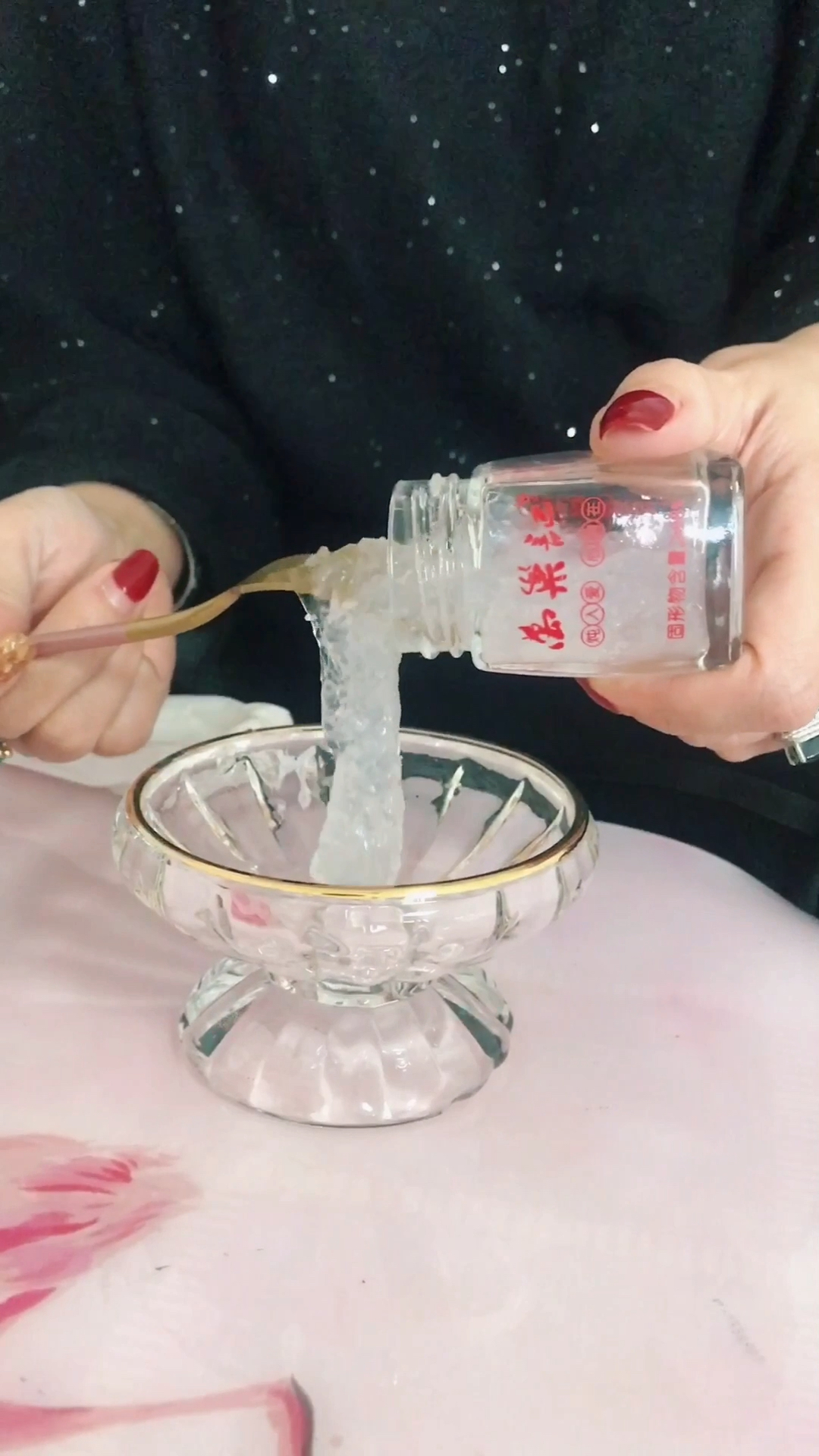 高浓度鲜炖燕窝,倒瓶不洒的浓度