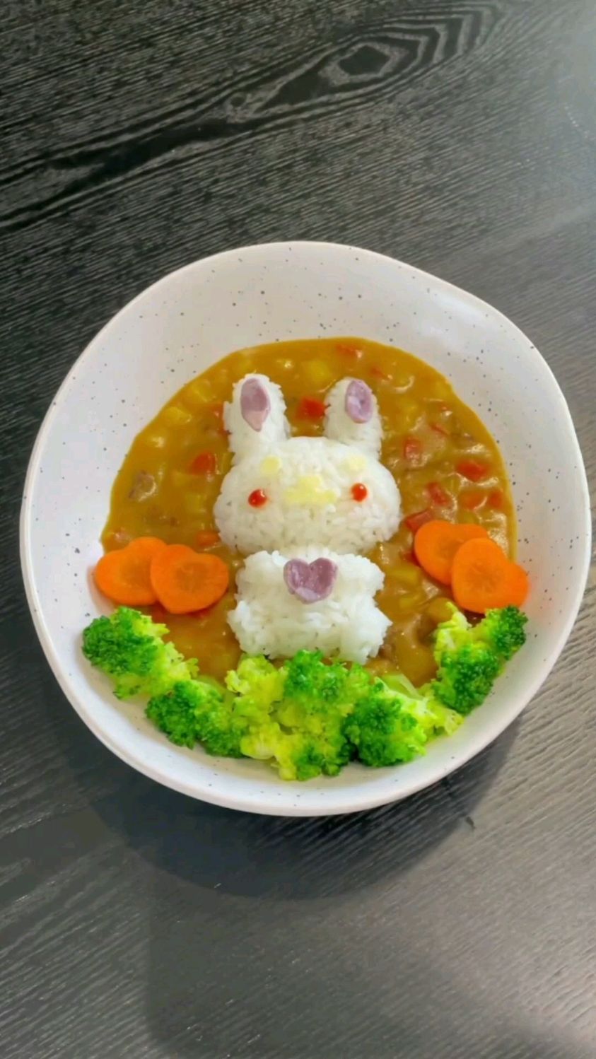 儿童版卡通咖喱饭美味又可爱