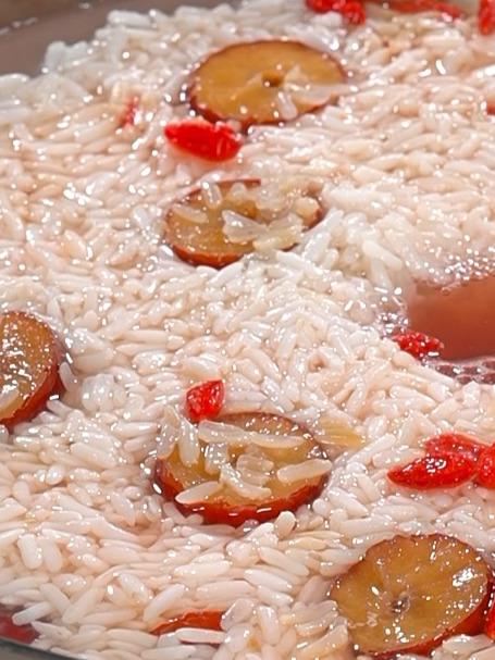 家庭米酒做法,红枣米酒营养丰富,香甜好吃