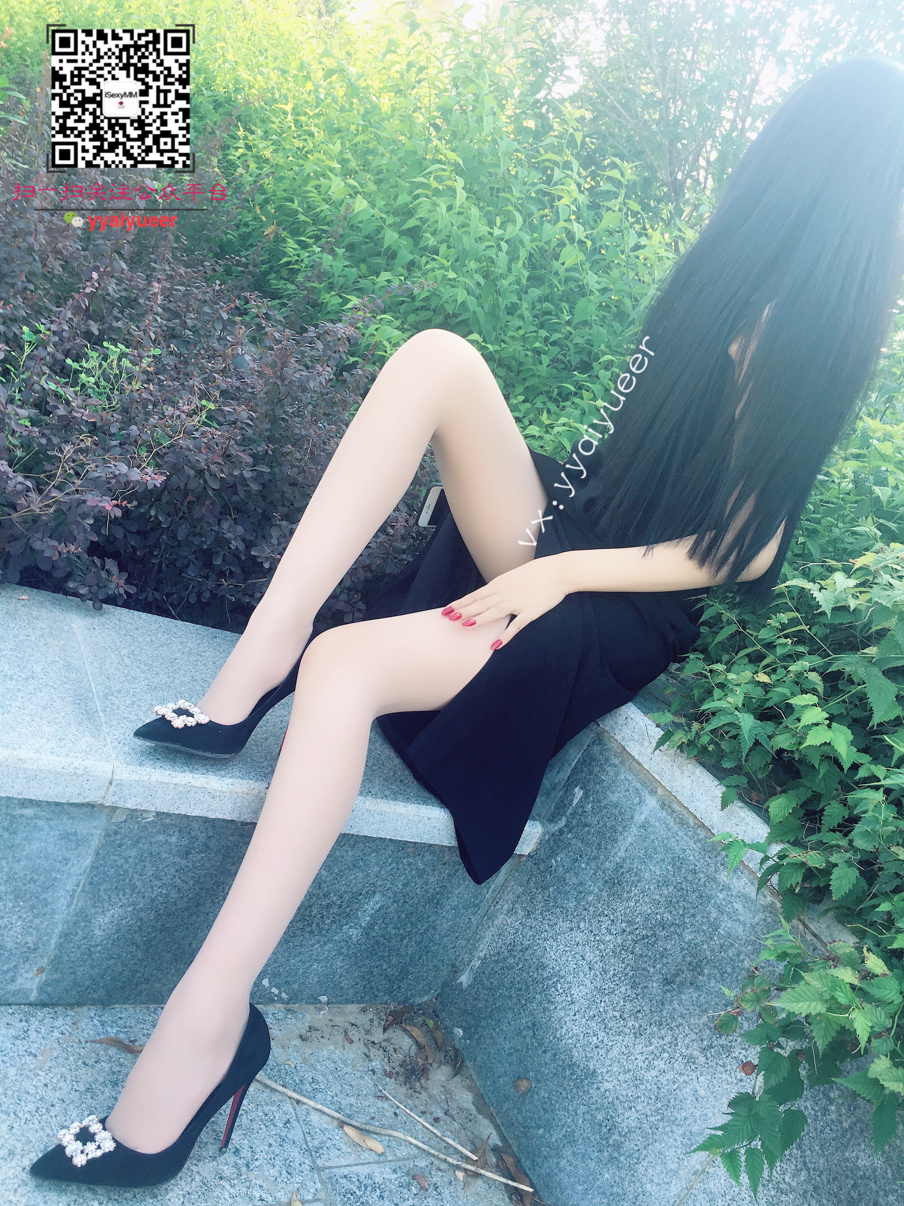 图片[16]-丝月神 NO.001 方扣黑高跟肉丝街拍[57P168M]-六色网