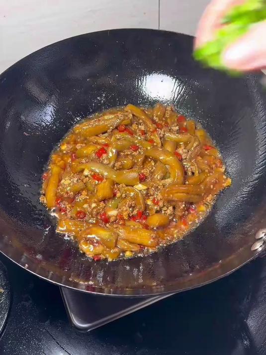爱吃茄子的一定要去试试这道肉末茄子