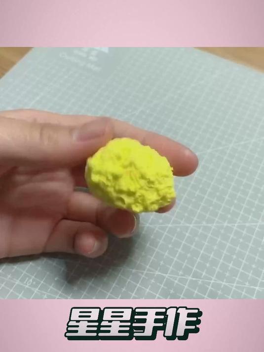 戴眼镜的玻尿酸鸭