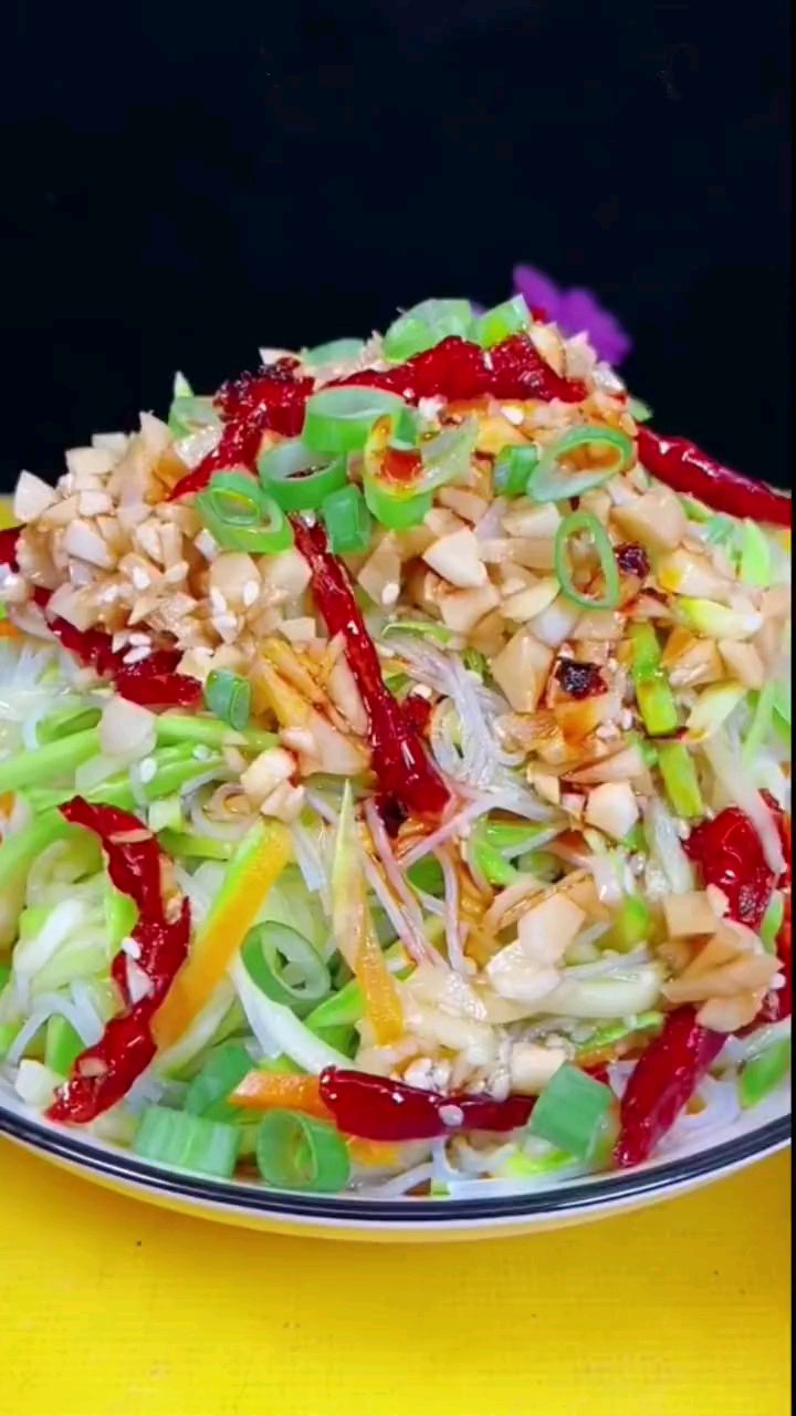 分享美食凉拌西葫芦做法