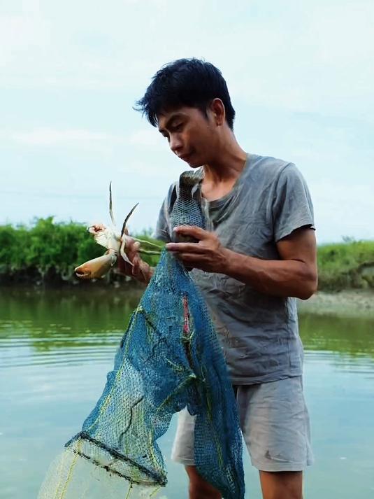 自然罗非鱼最好吃了,看看能抓多少?