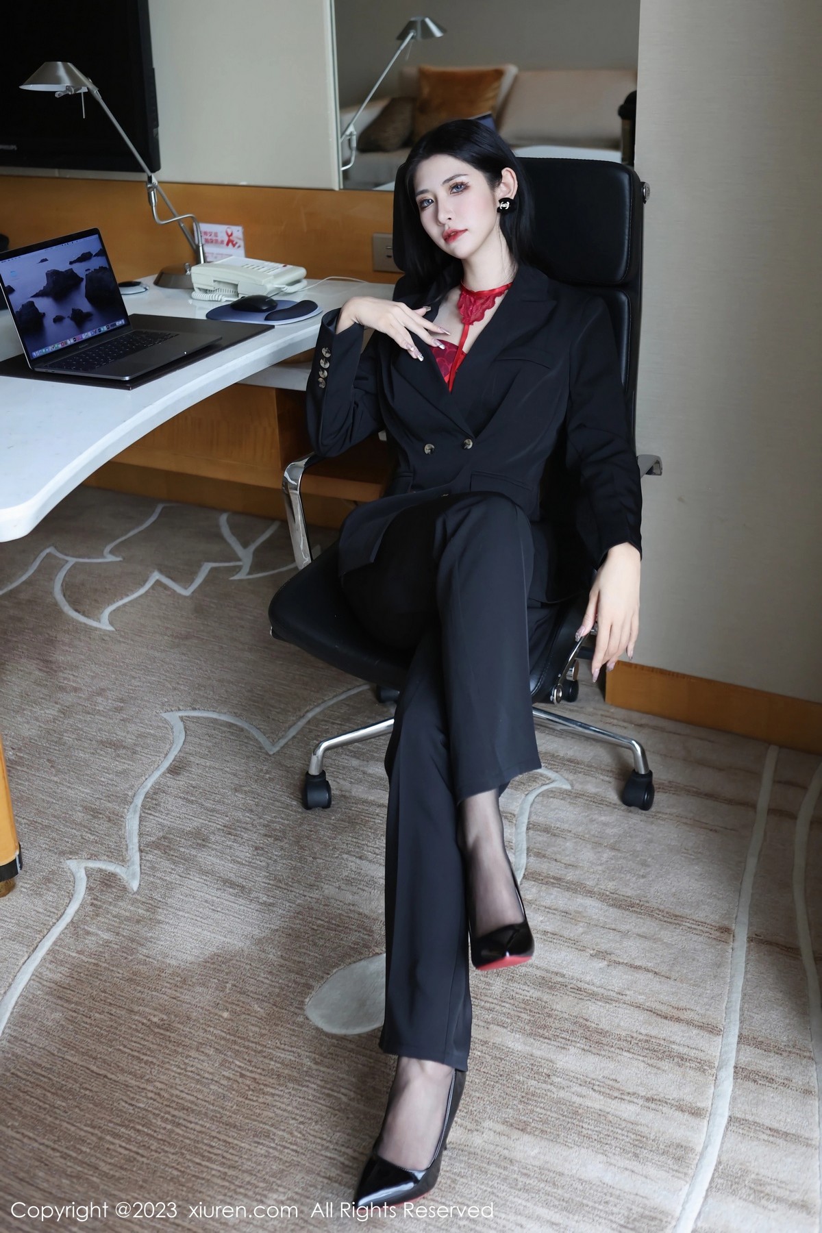 图片[2]-【XiuRen秀人網】2023.03.13 Vol.6402 依娜Yina【112P】-六色网