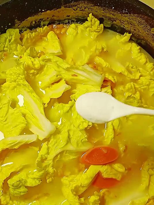 汤浓味鲜烂糊白菜鸡蛋汤 十分钟搞定 看着不咋样 味道很惊艳