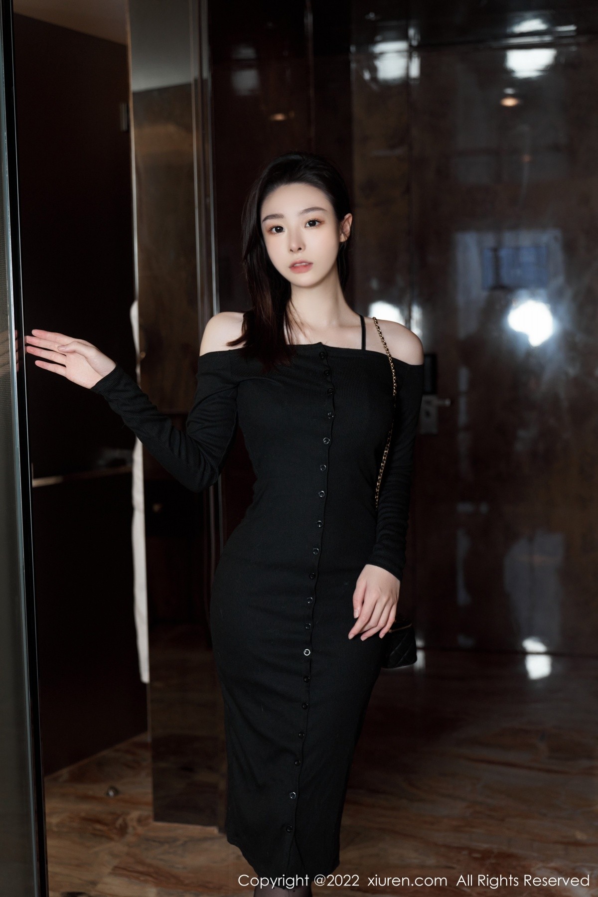 图片[2]-【XiuRen秀人網】2022.09.01 Vol.5529 是小逗逗【92P】-六色网