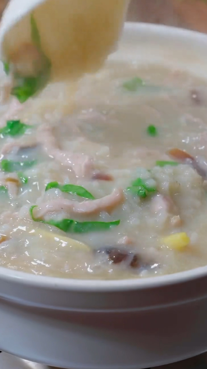 皮蛋瘦肉粥做法来喽